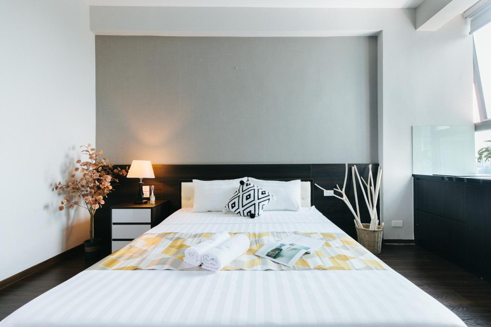 Ivy Hotel & Apartment - Stay 24H Hanoi Exteriör bild