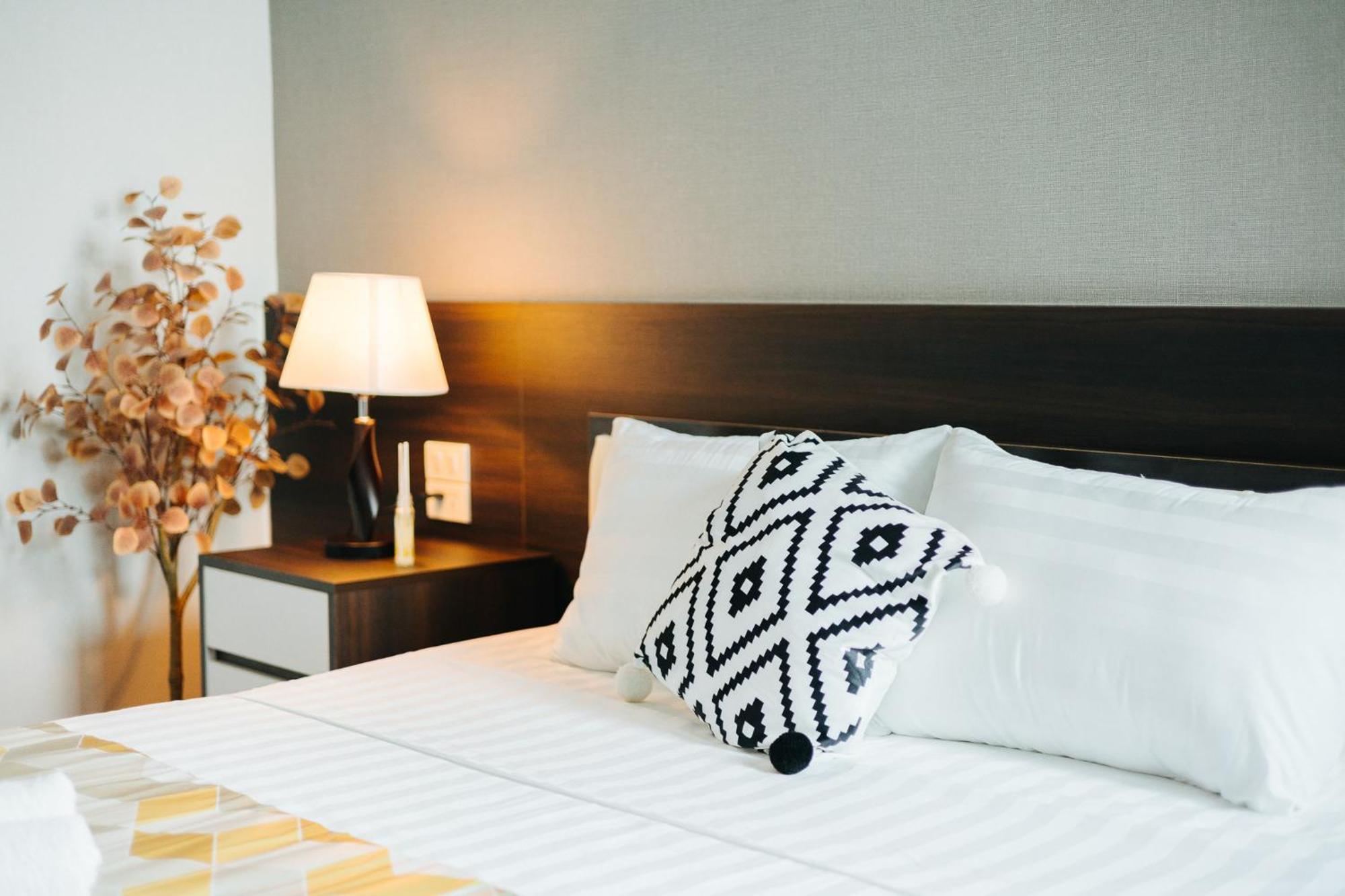 Ivy Hotel & Apartment - Stay 24H Hanoi Exteriör bild